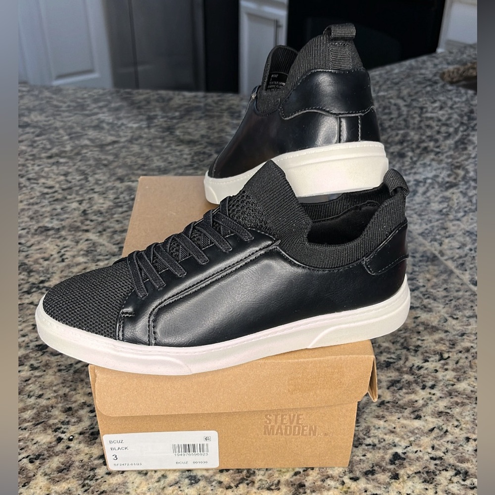 KIDS Steve Madden Sneakers